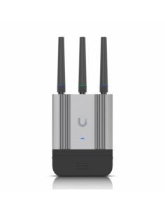 Brezžični router Ubiquiti UMR-Industrial